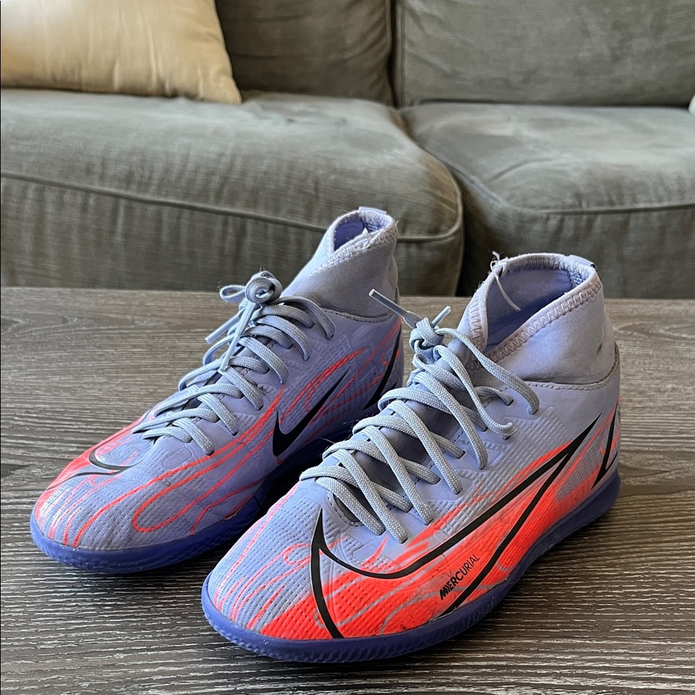 Nike Mercurial Indoor Soccer Shoes in Gray and Red